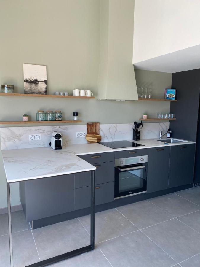 Le Petit Bijou Sete, 4 Appartements Au Centre Ville, 3 Avec Vue Canal Сет Екстер'єр фото