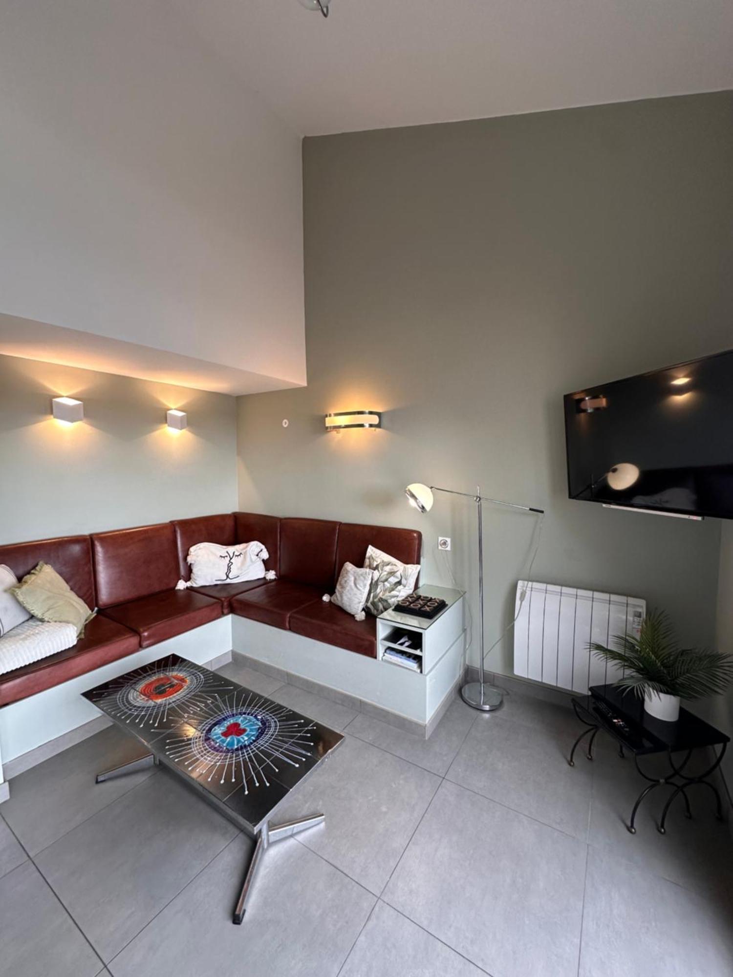 Le Petit Bijou Sete, 4 Appartements Au Centre Ville, 3 Avec Vue Canal Сет Екстер'єр фото